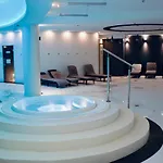 Hanza Tower -M&M Luxury Apartment